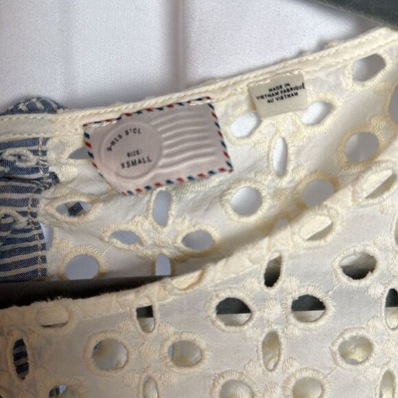 Anthropologie Mixed Media Eyelet Top - xs - Picture 2 of 8